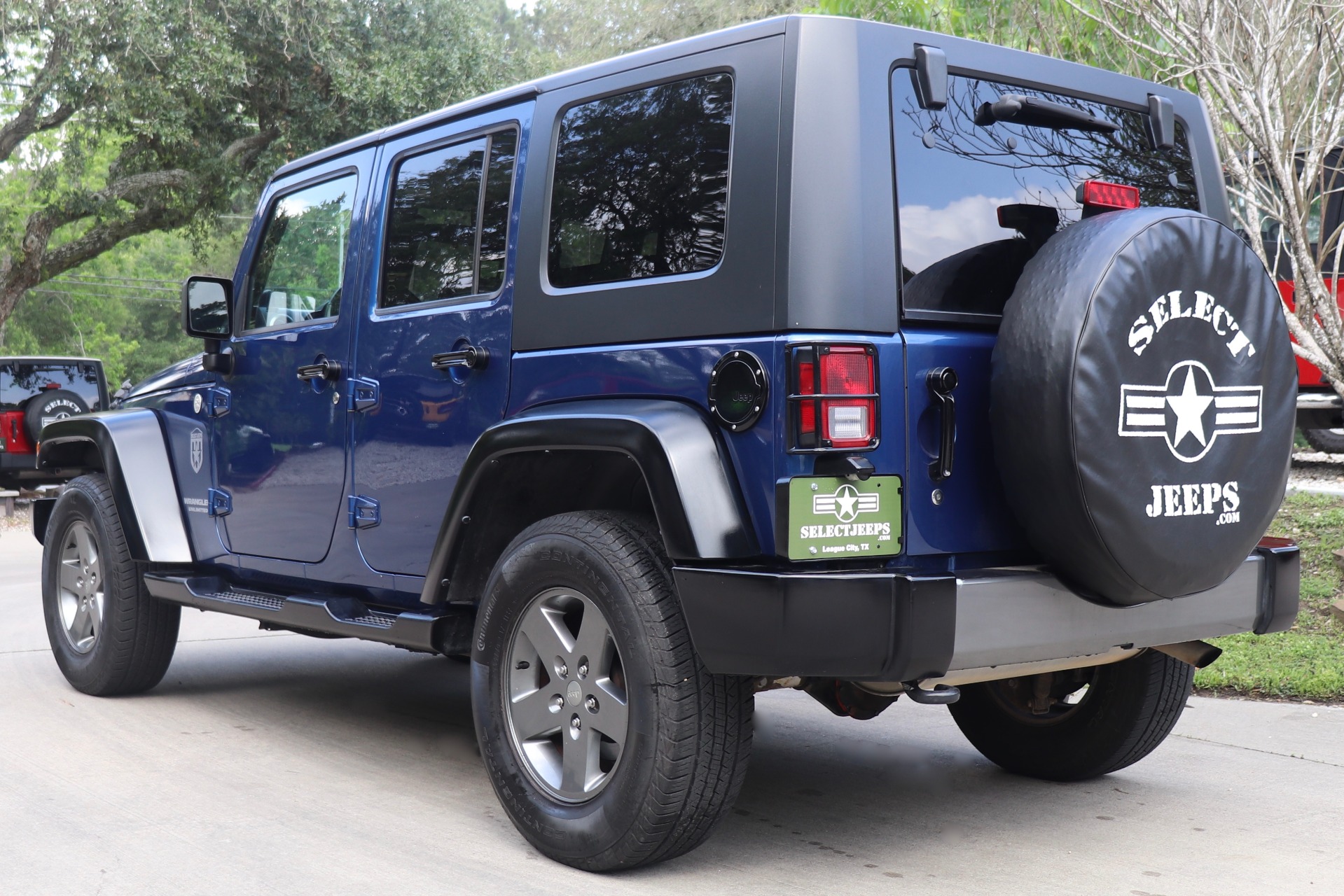 Used-2010-Jeep-Wrangler-Unlimited-Sport