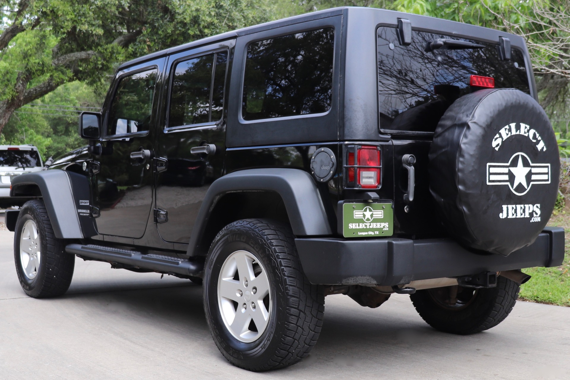 Used-2011-Jeep-Wrangler-Unlimited-Sport