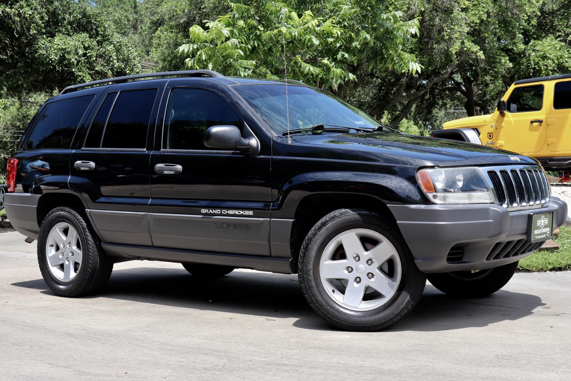 Used-2003-Jeep-Grand-Cherokee-Laredo