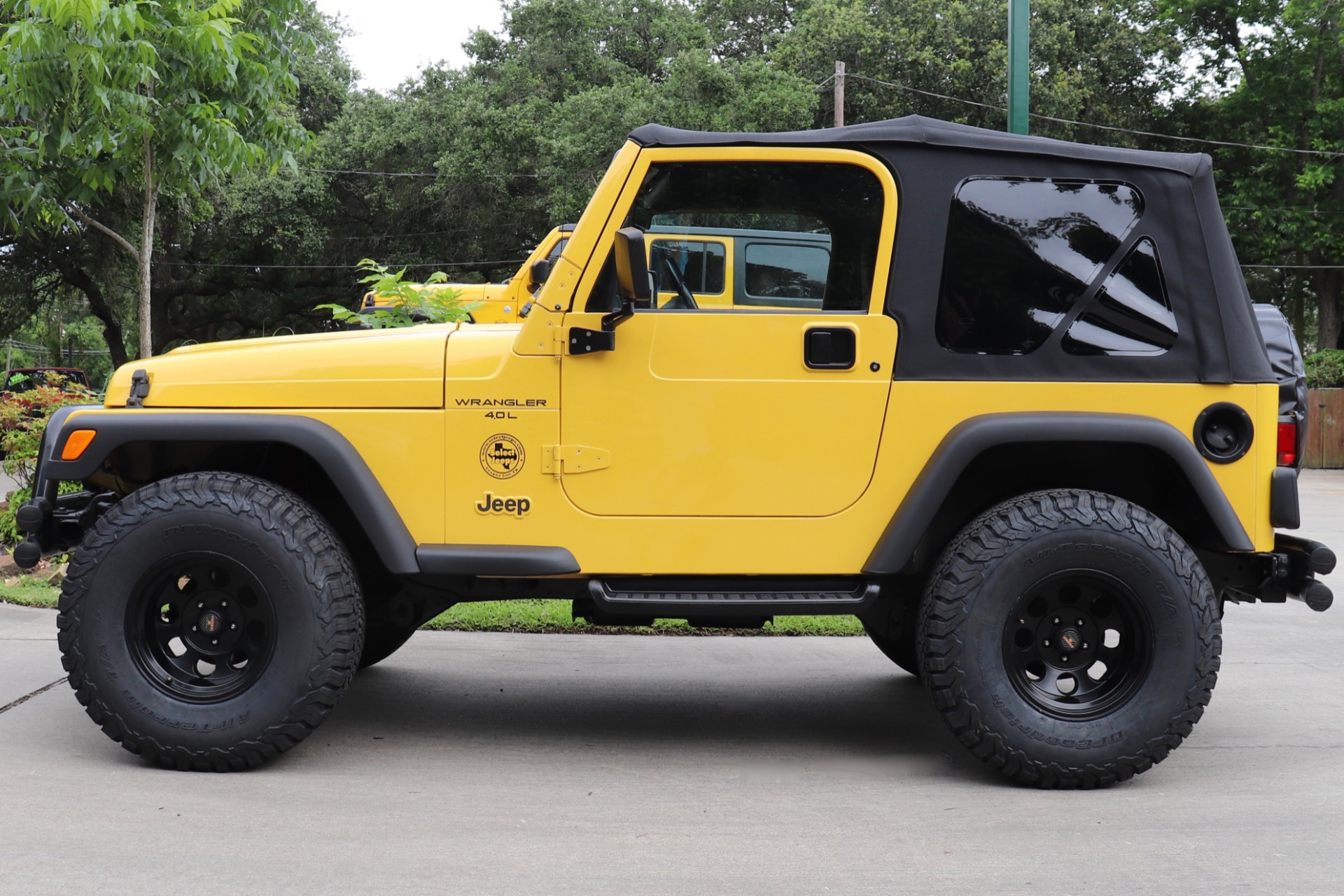 Used-2000-Jeep-Wrangler-Sport