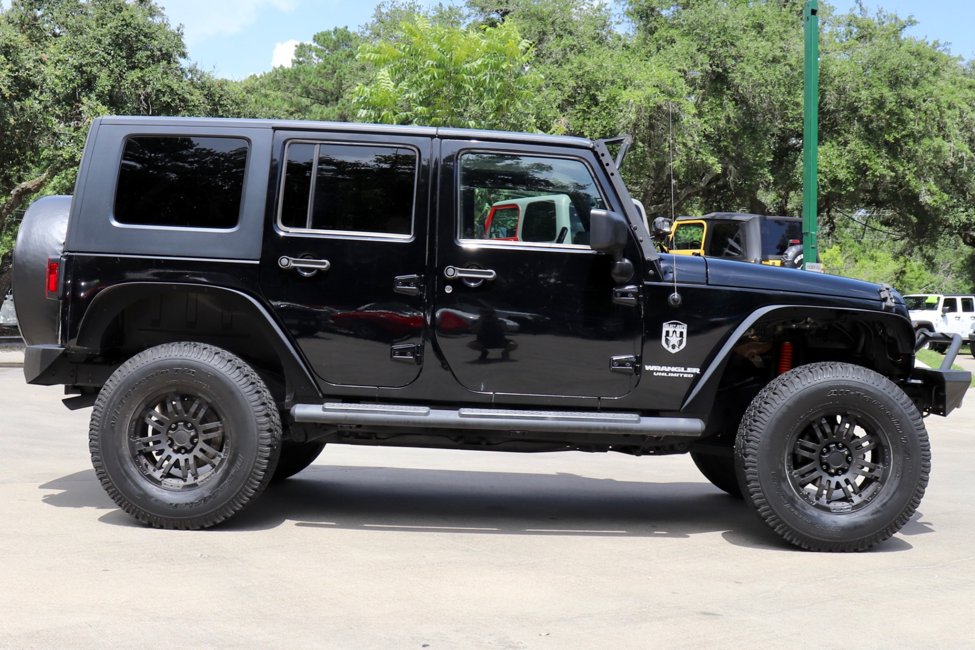 Used-2008-Jeep-Wrangler-Unlimited-Rubicon