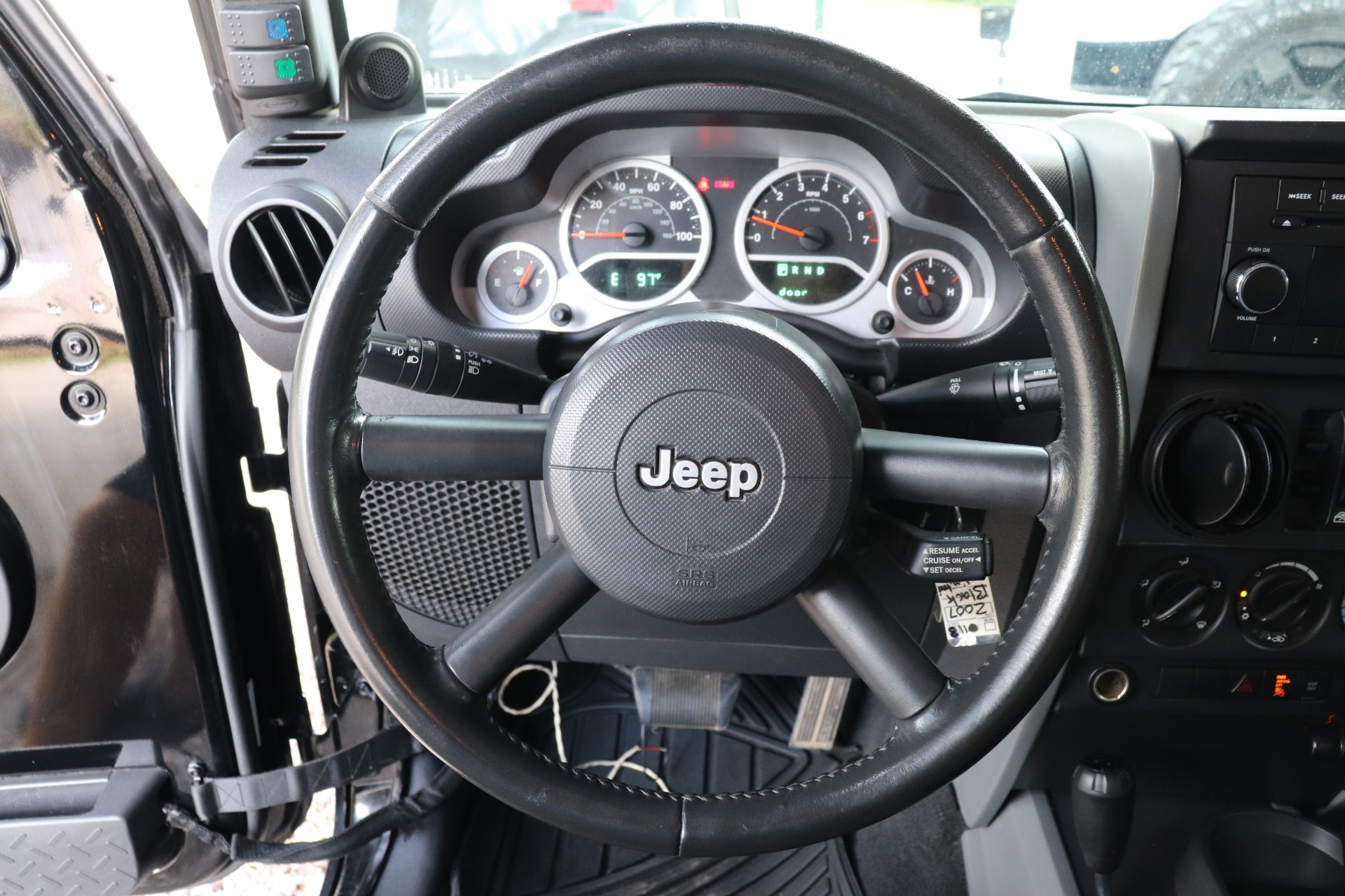 Used-2007-Jeep-Wrangler-Unlimited-Sahara