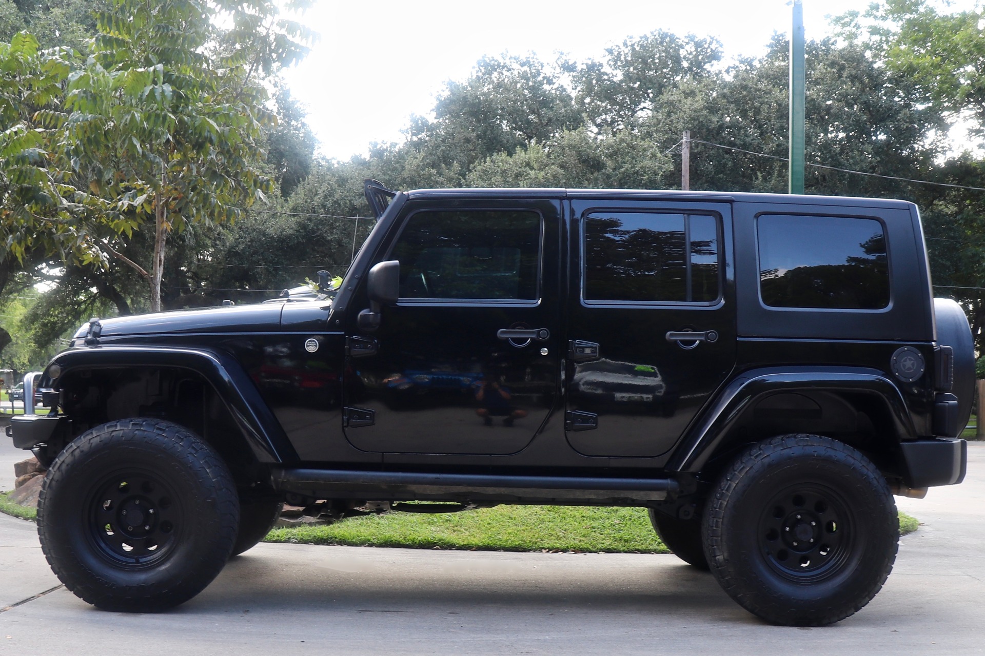 Used-2007-Jeep-Wrangler-Unlimited-Sahara