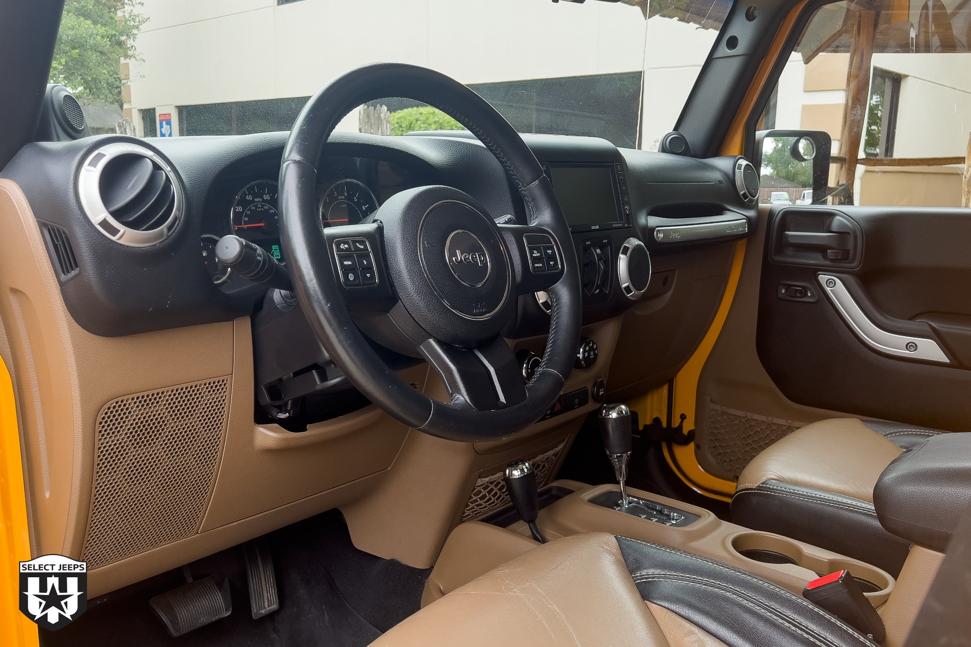 Used-2013-Jeep-Wrangler-Unlimited-Sahara