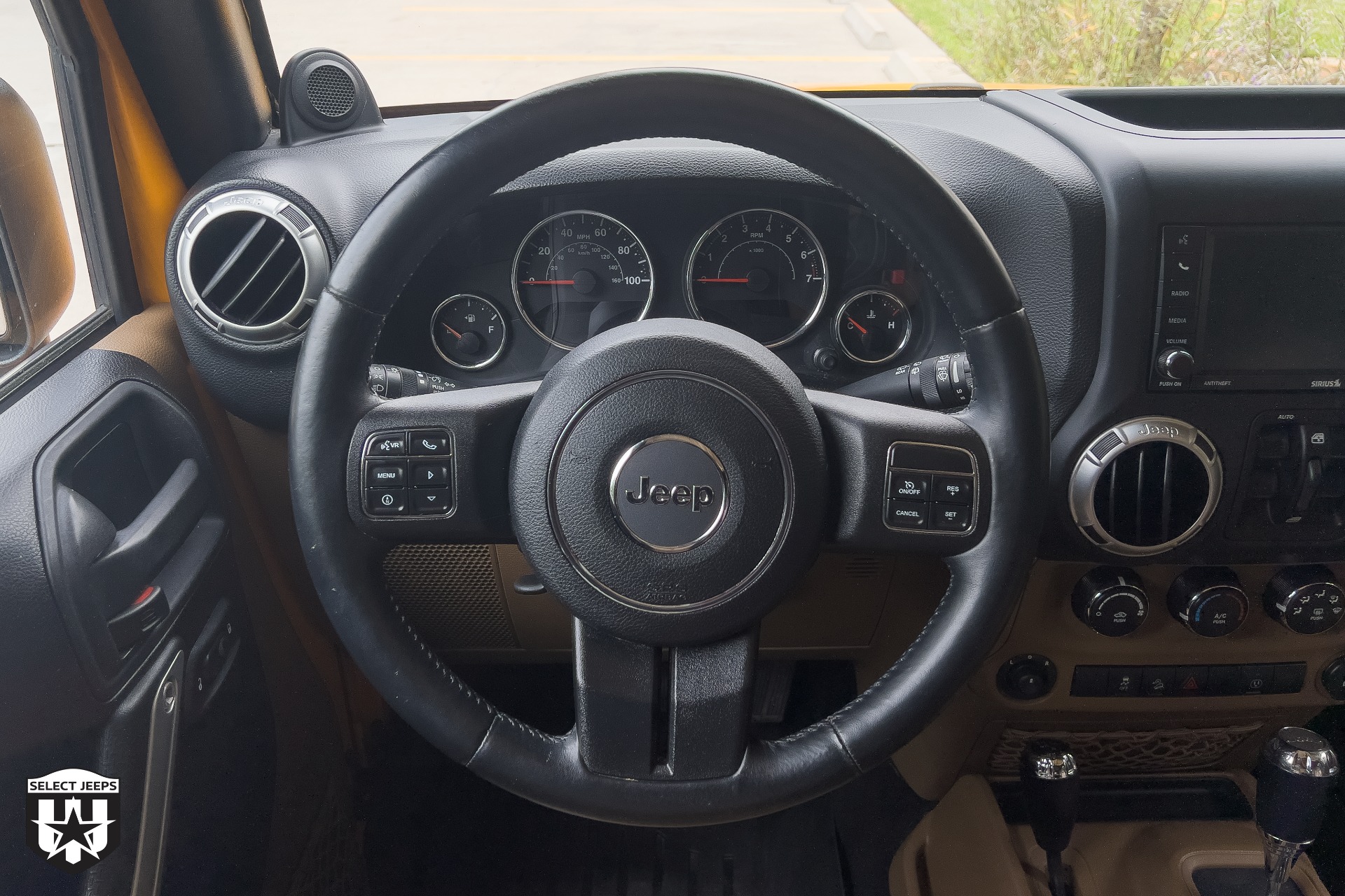 Used-2013-Jeep-Wrangler-Unlimited-Sahara