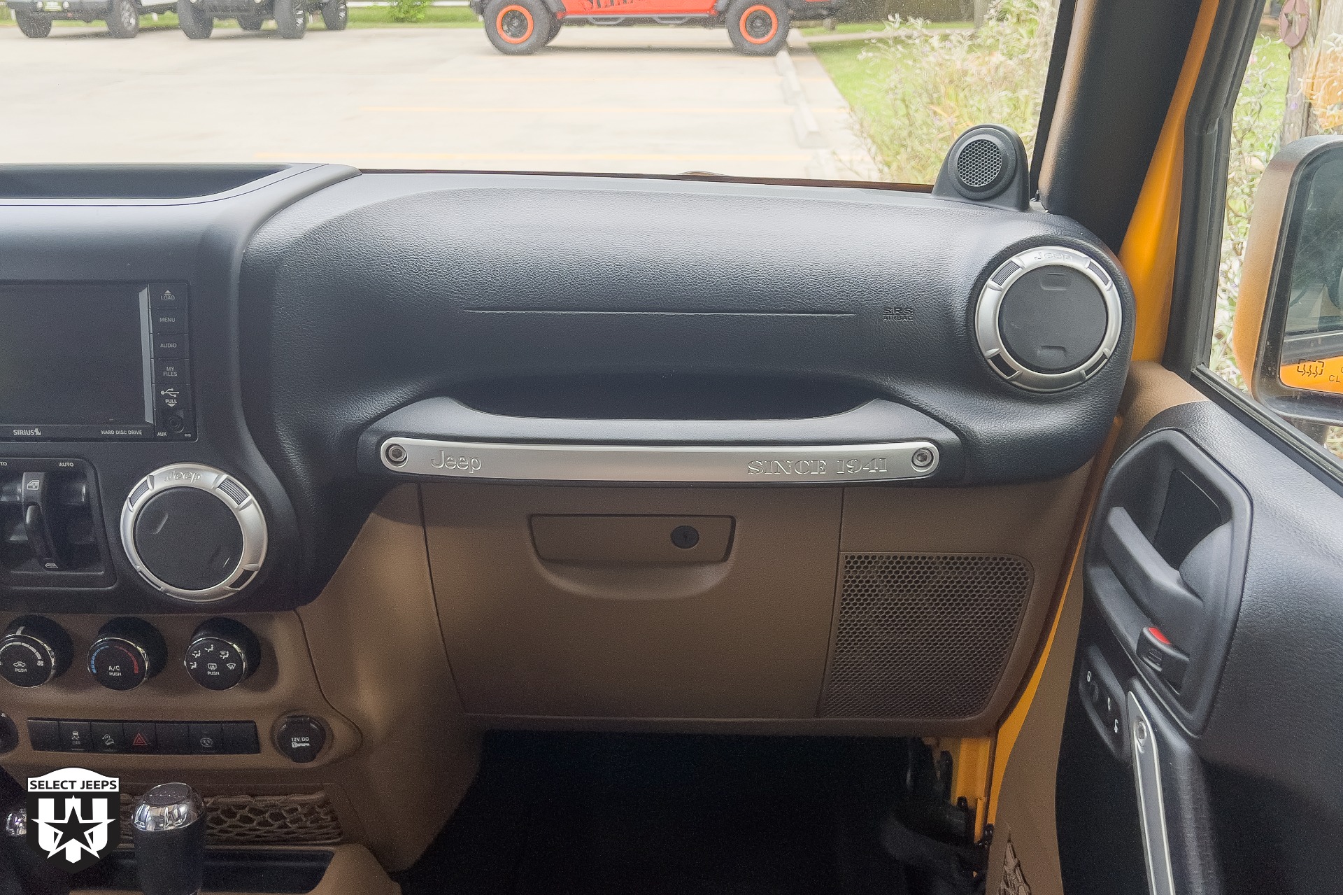 Used-2013-Jeep-Wrangler-Unlimited-Sahara