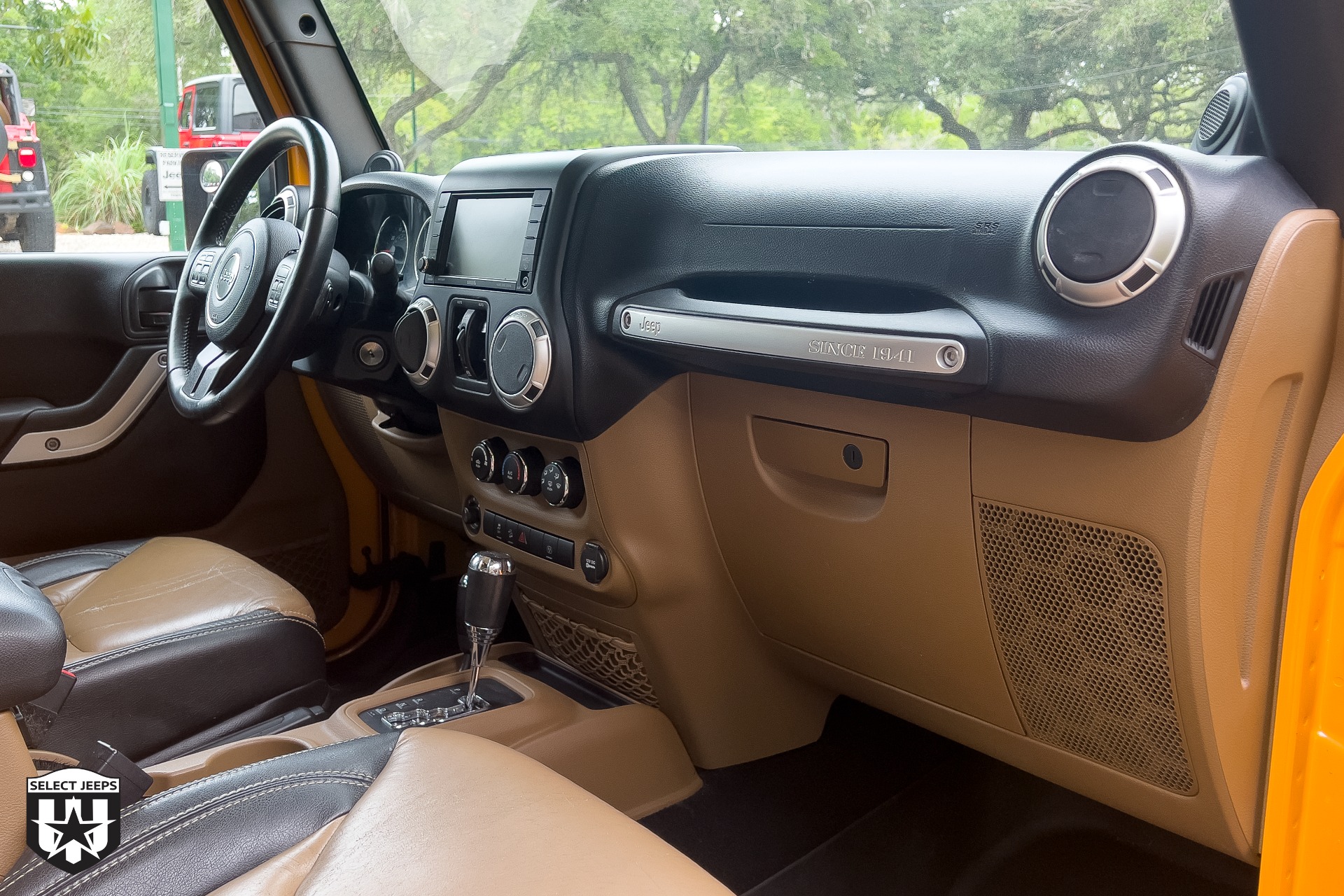 Used-2013-Jeep-Wrangler-Unlimited-Sahara