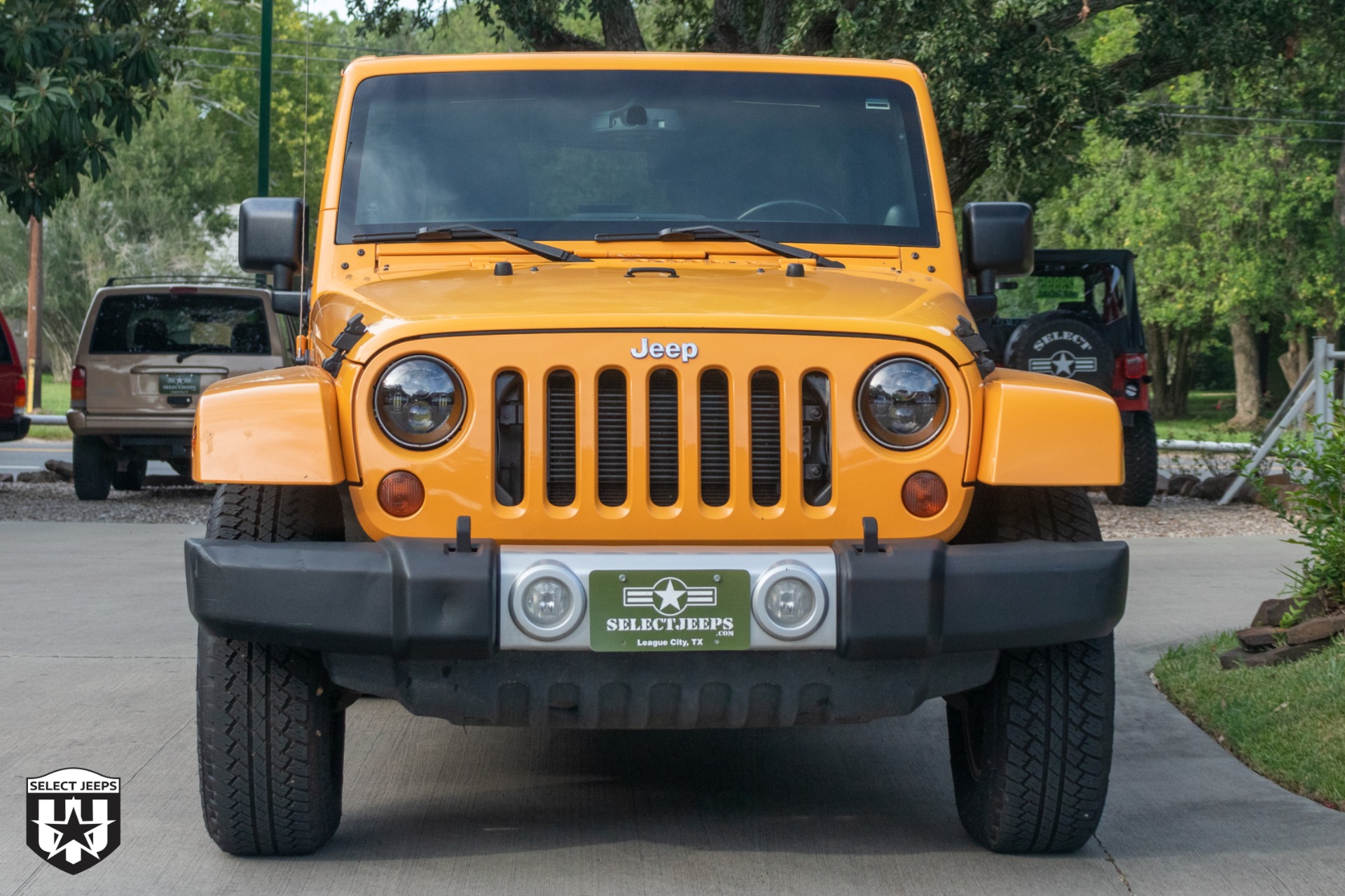 Used-2013-Jeep-Wrangler-Unlimited-Sahara
