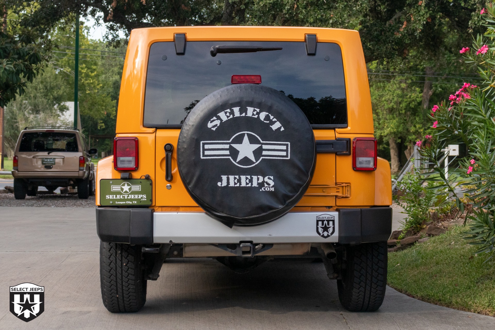 Used-2013-Jeep-Wrangler-Unlimited-Sahara