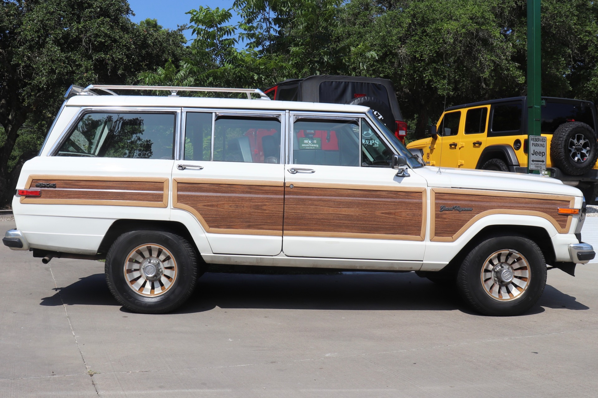 Used-1987-Jeep-Grand-Wagoneer