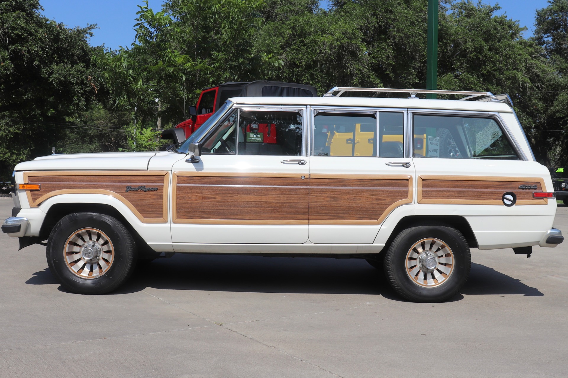 Used-1987-Jeep-Grand-Wagoneer