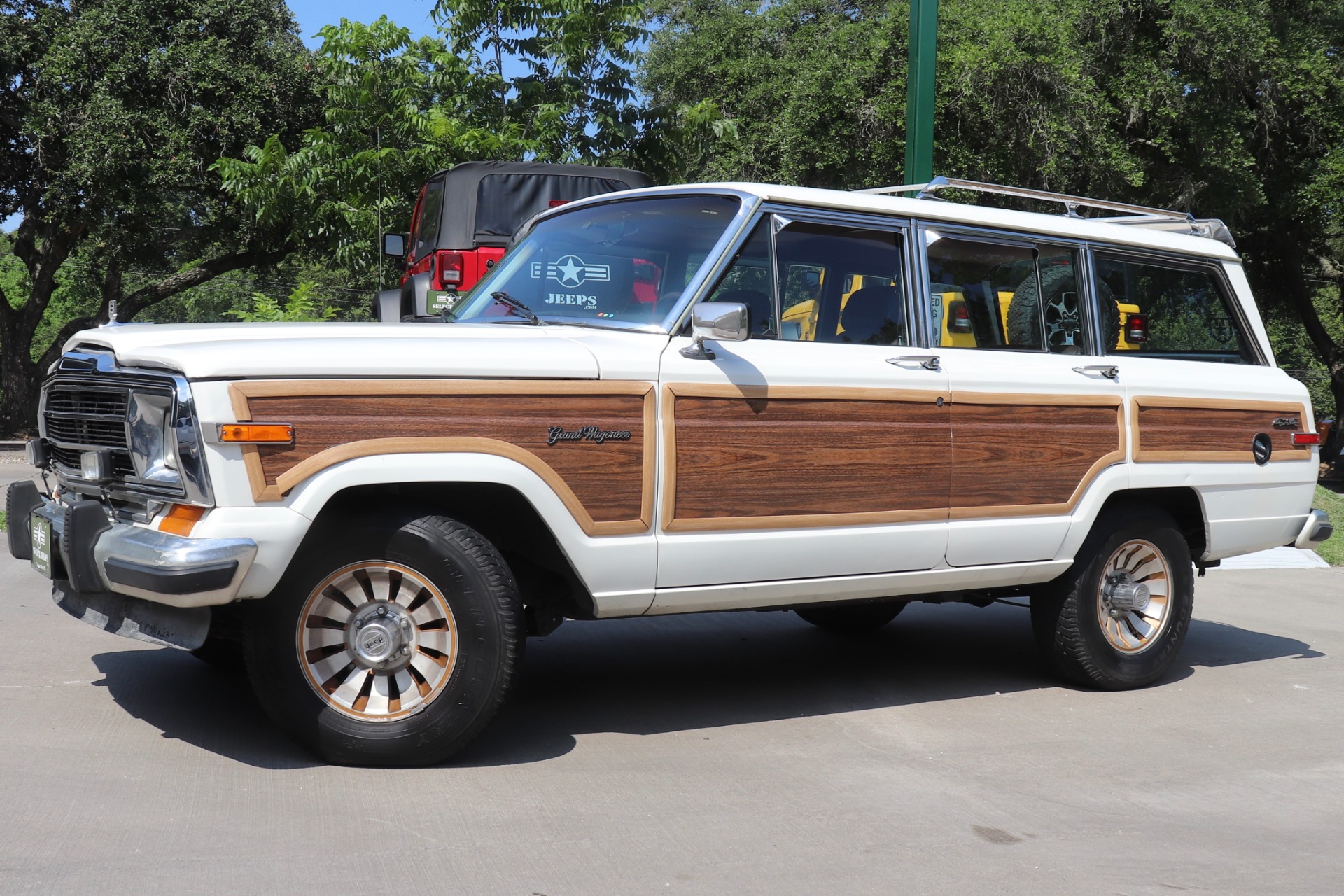 Used-1987-Jeep-Grand-Wagoneer