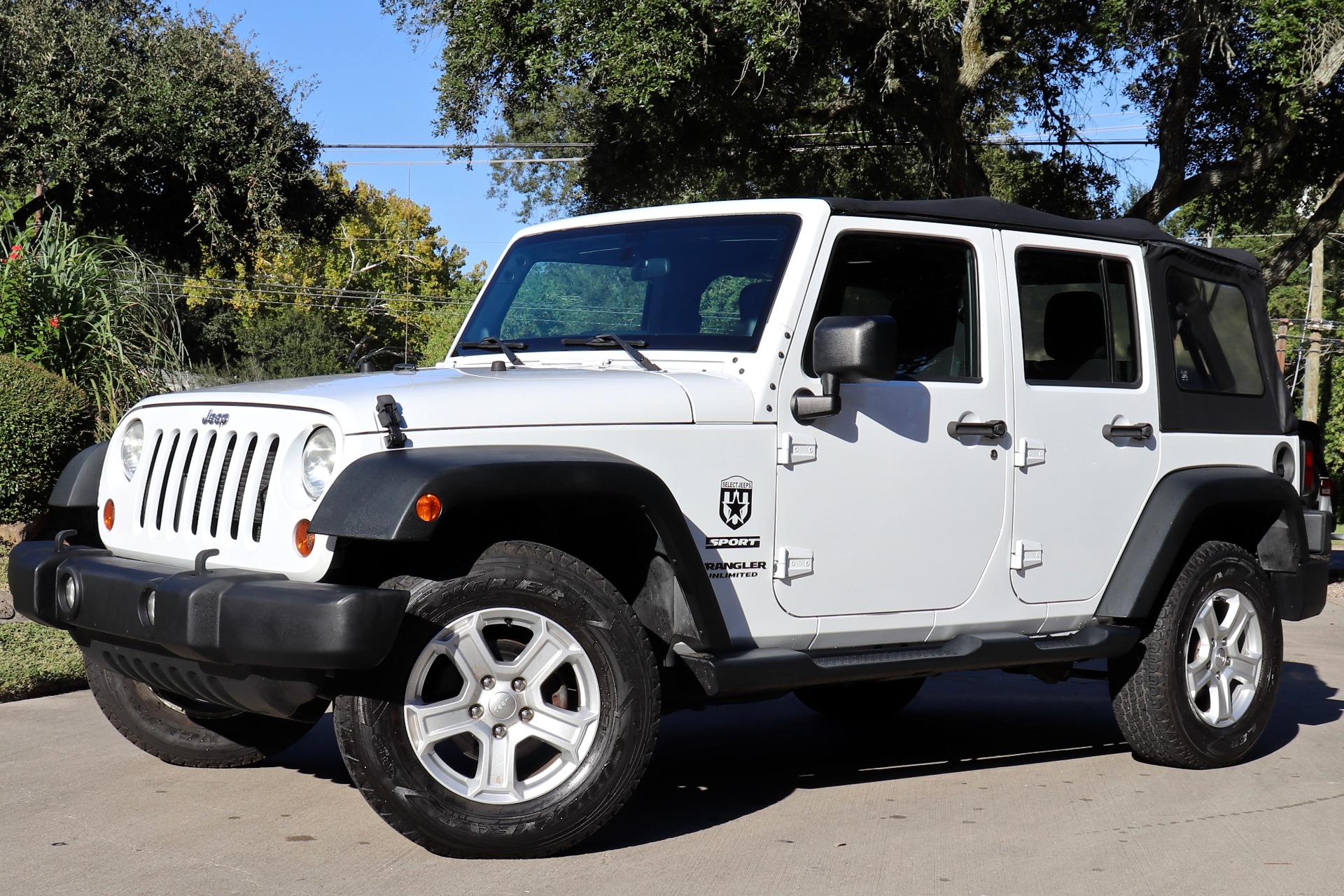 Used-2013-Jeep-Wrangler-Unlimited-Sport