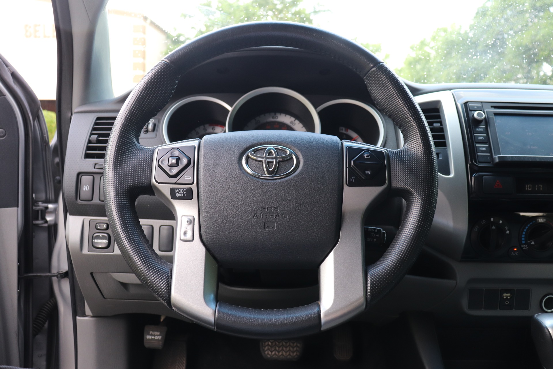 Used-2014-Toyota-Tacoma-PreRunner-V6