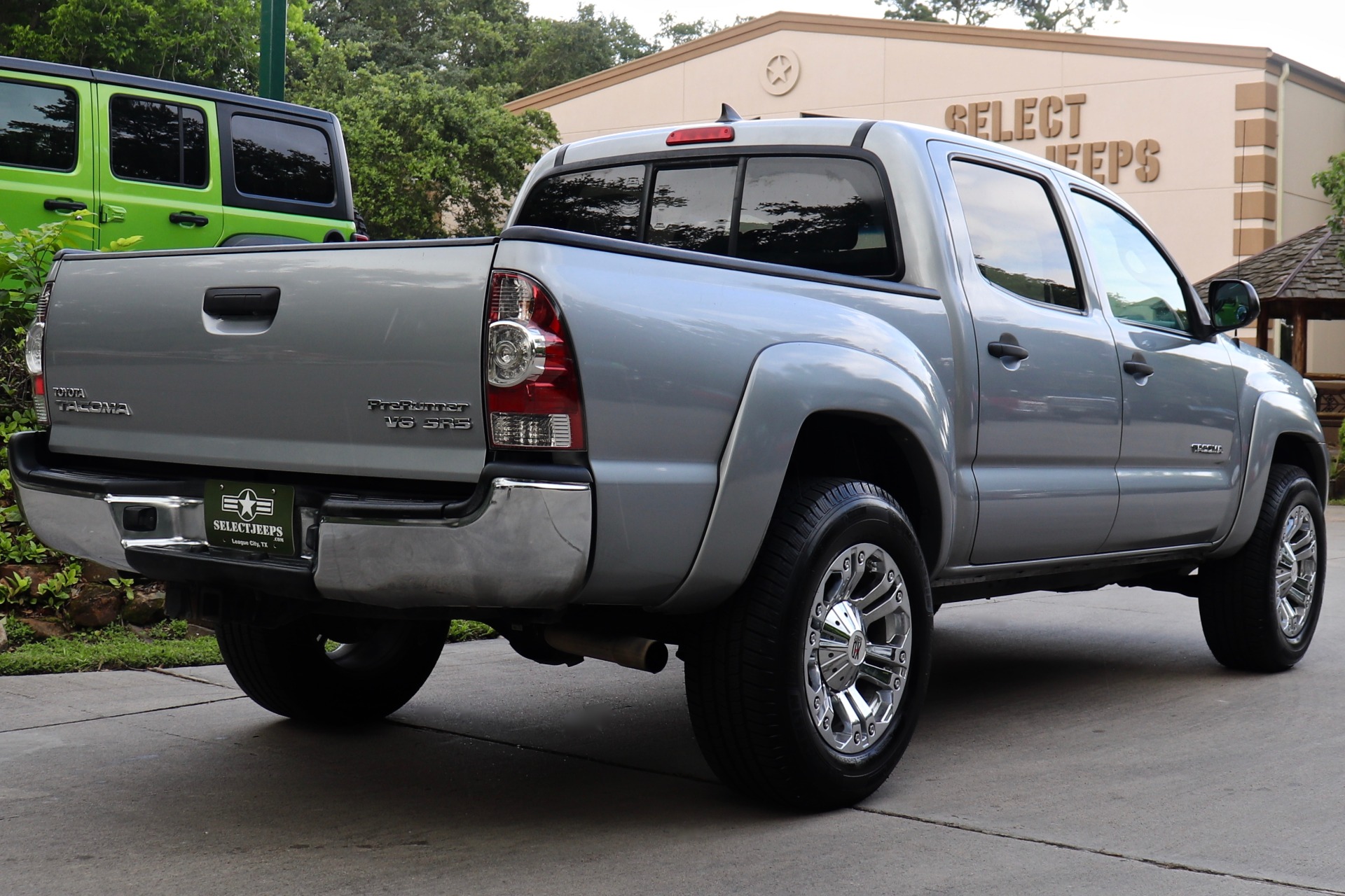 Used-2014-Toyota-Tacoma-PreRunner-V6