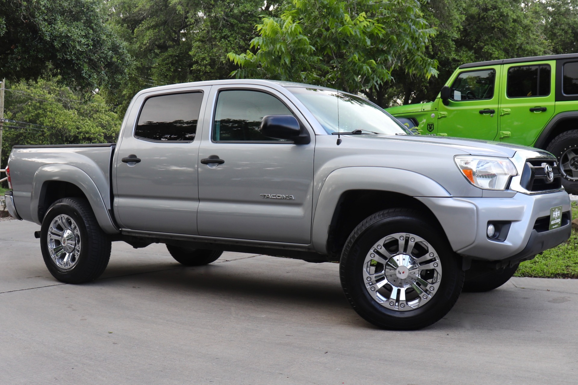 Used-2014-Toyota-Tacoma-PreRunner-V6