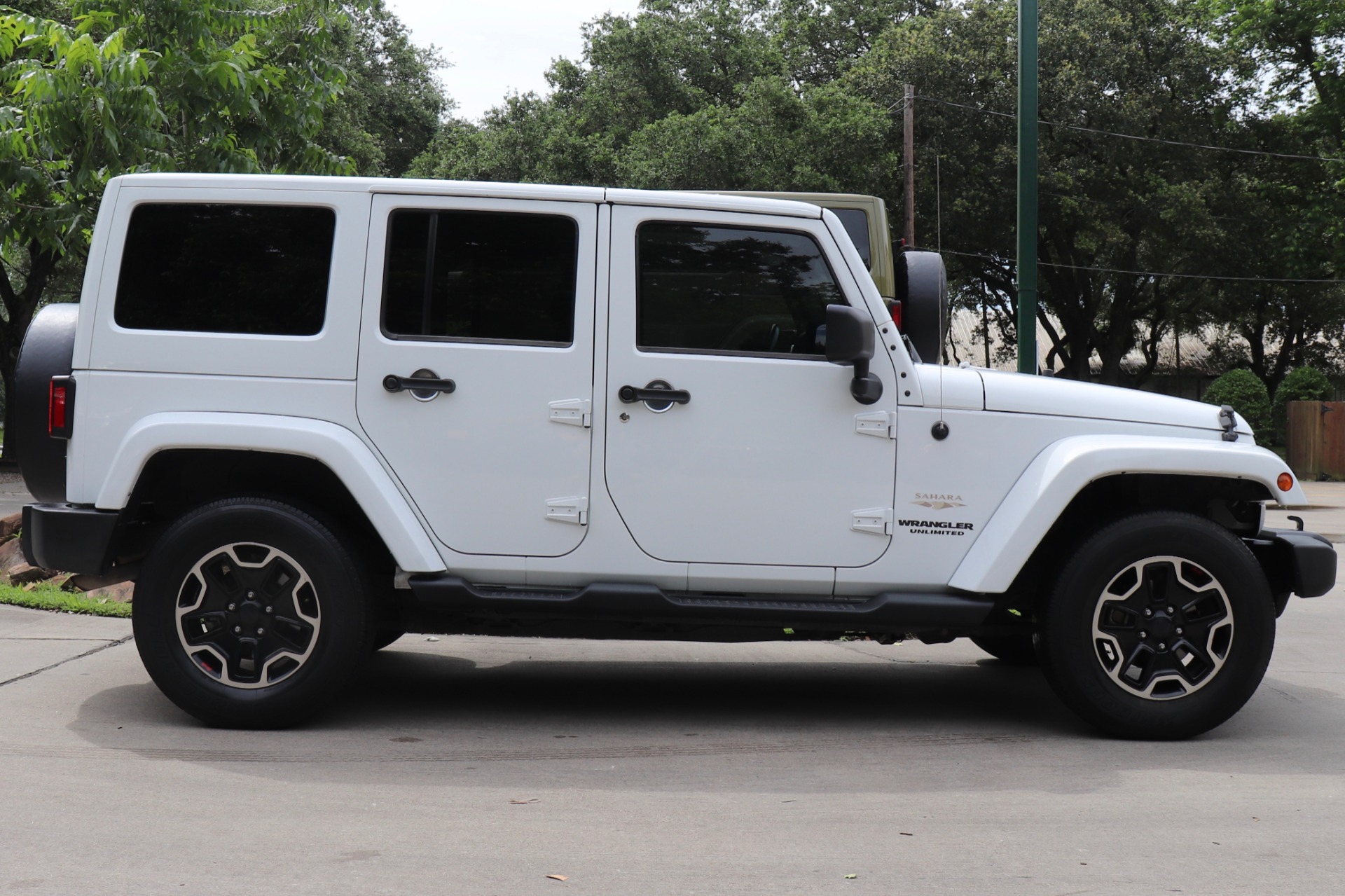 Used-2013-Jeep-Wrangler-Unlimited-Sahara For Sale | Select Jeeps Inc. Used-2013-Jeep-Wrangler-Unlimited-Sahara