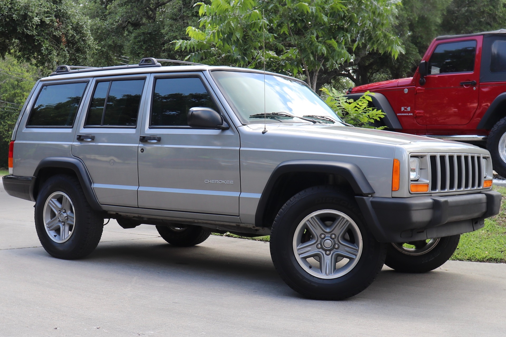 Used-2001-Jeep-Cherokee-SE For Sale | Select Jeeps Inc. Used-2001-Jeep-Cherokee-SE