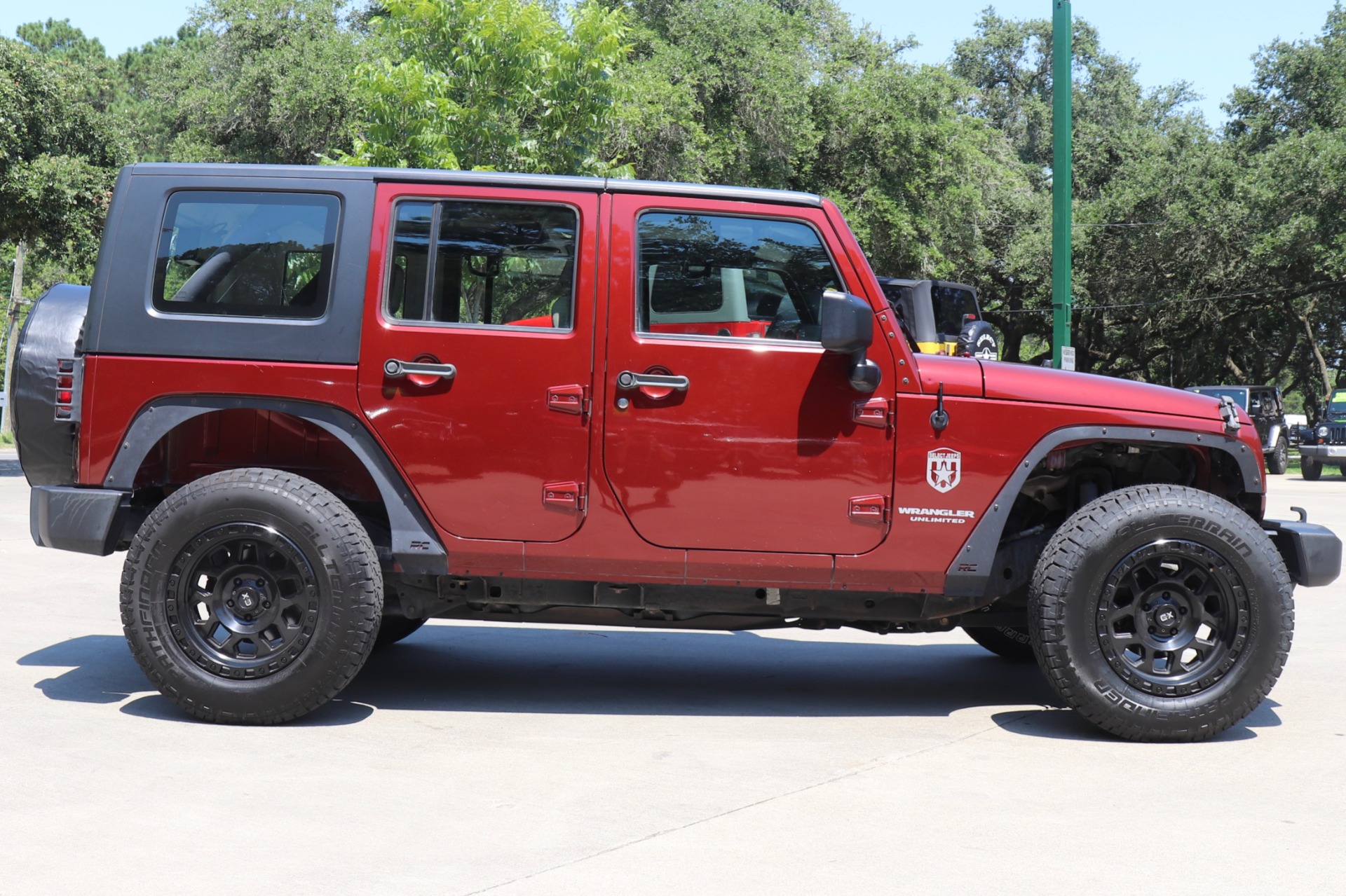 Used-2007-Jeep-Wrangler-Unlimited-X