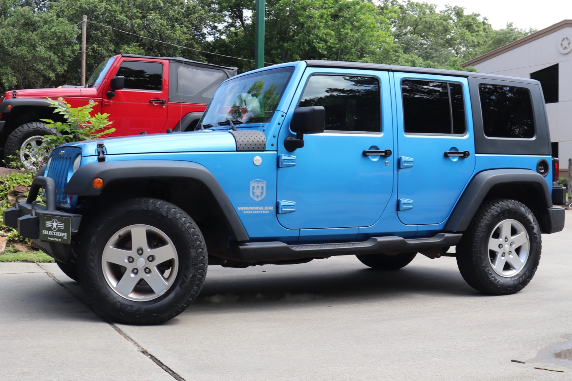 Used-2010-Jeep-Wrangler-Unlimited-Sport