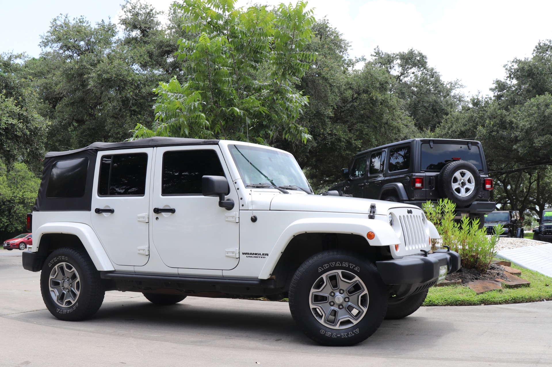 Used-2010-Jeep-Wrangler-Unlimited-Sahara For Sale | Select Jeeps Inc. Used-2010-Jeep-Wrangler-Unlimited-Sahara