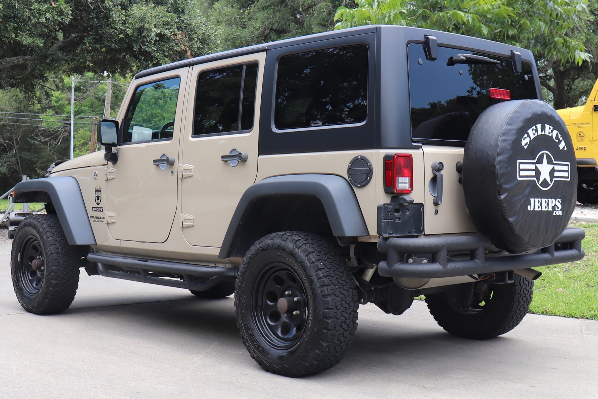 Used-2016-Jeep-Wrangler-Unlimited-Sport