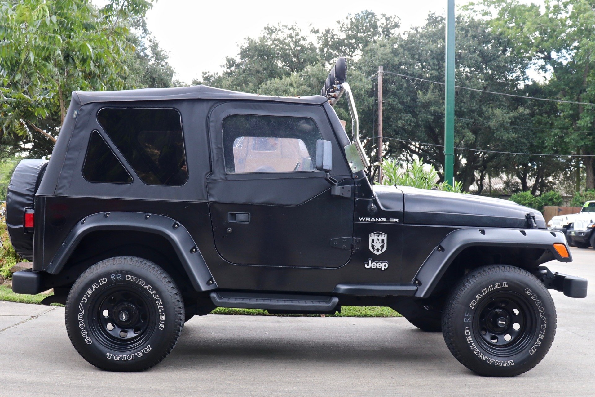 Used-1997-Jeep-Wrangler-SE