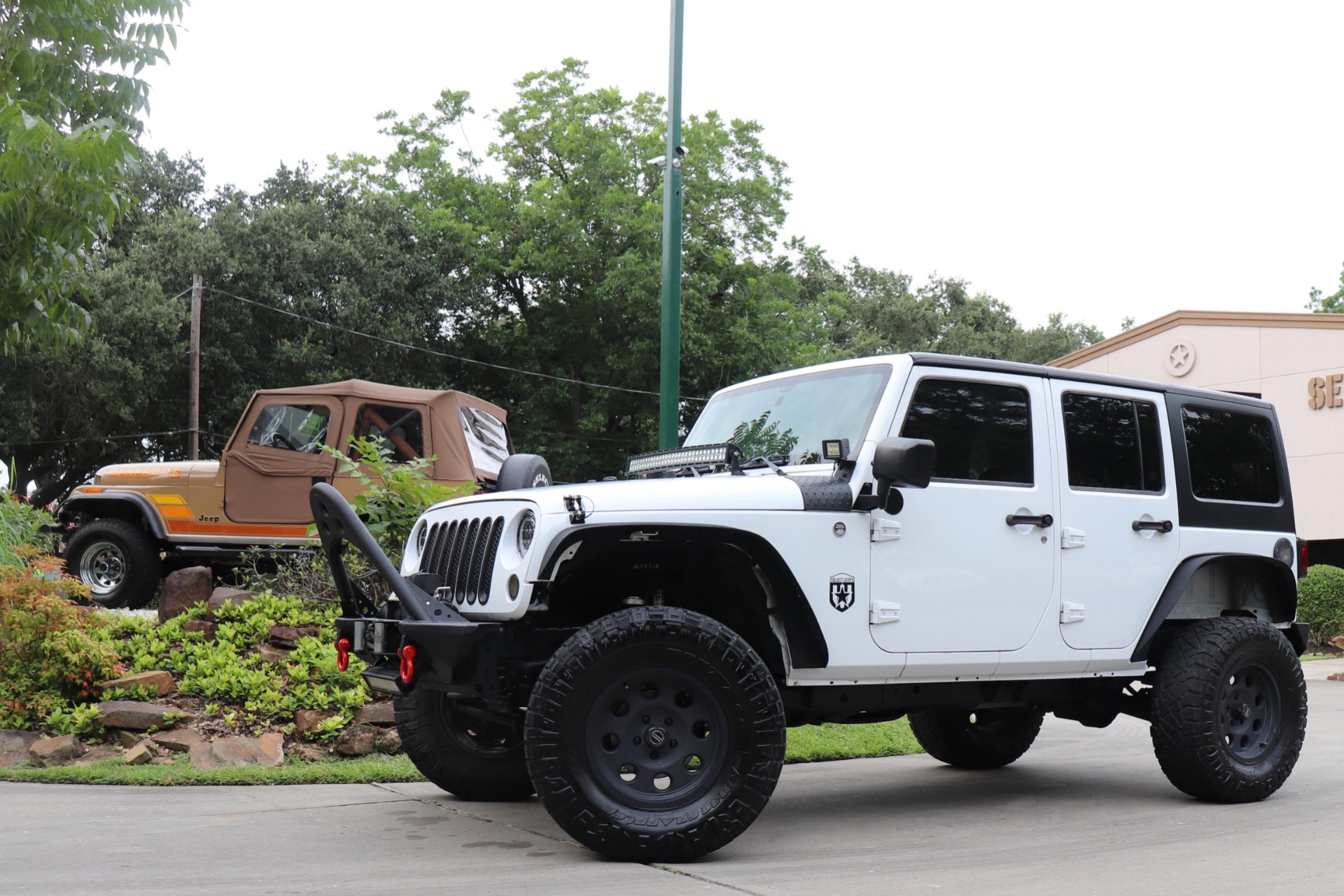 Used-2014-Jeep-Wrangler-Unlimited-Sport