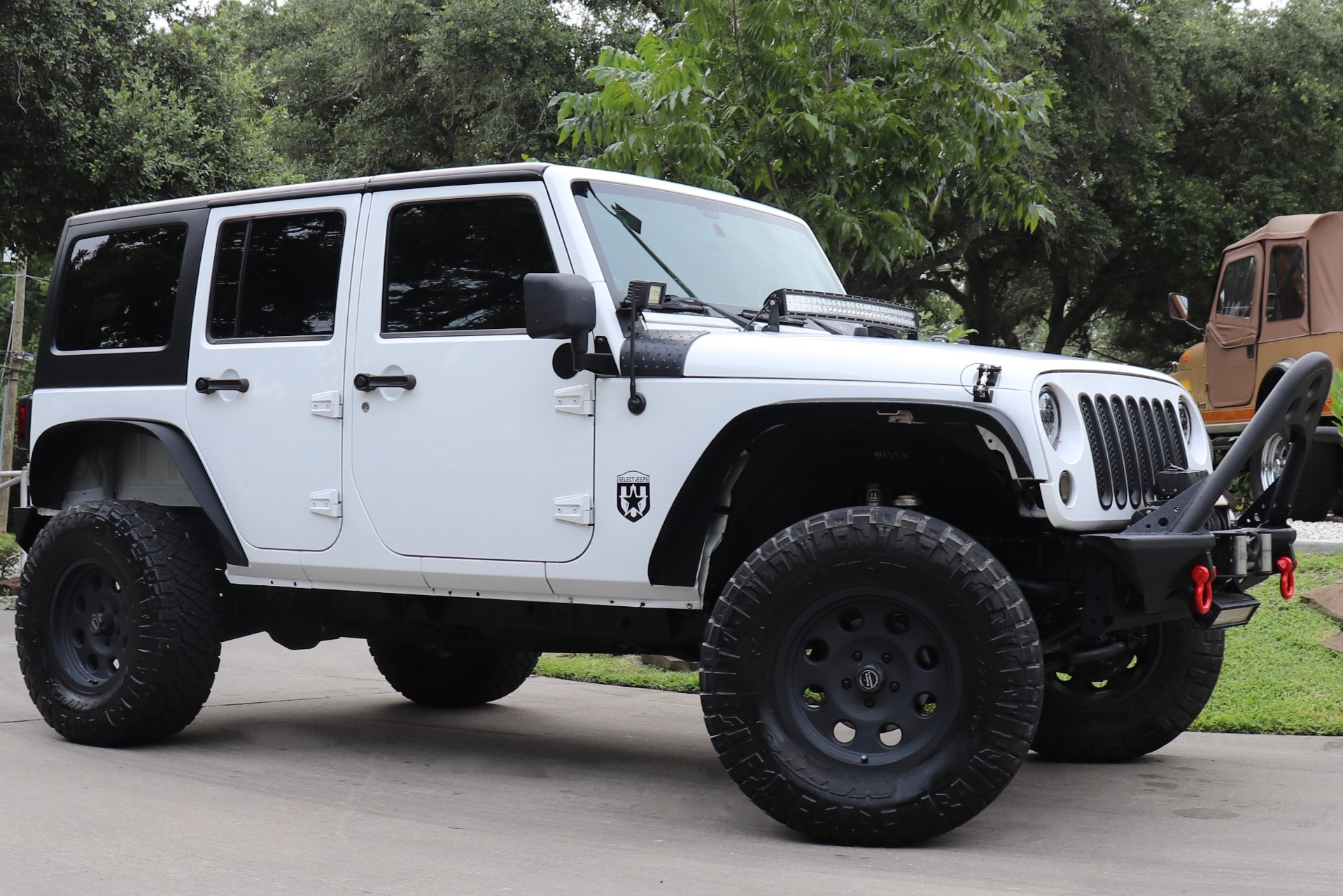 Used-2014-Jeep-Wrangler-Unlimited-Sport