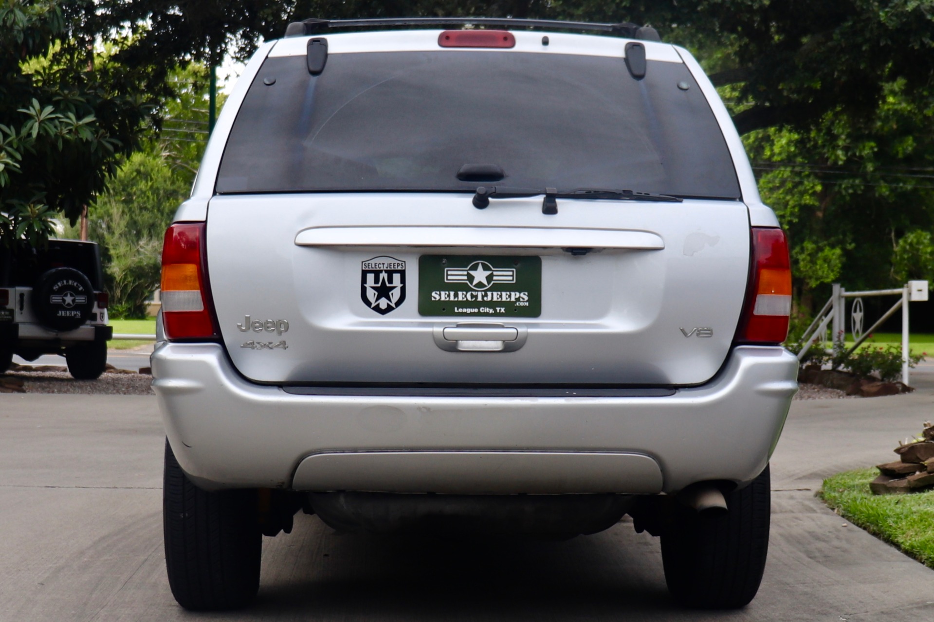 Used-2004-Jeep-Grand-Cherokee-Limited