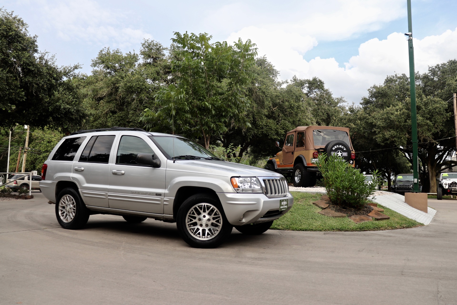 Used-2004-Jeep-Grand-Cherokee-Limited