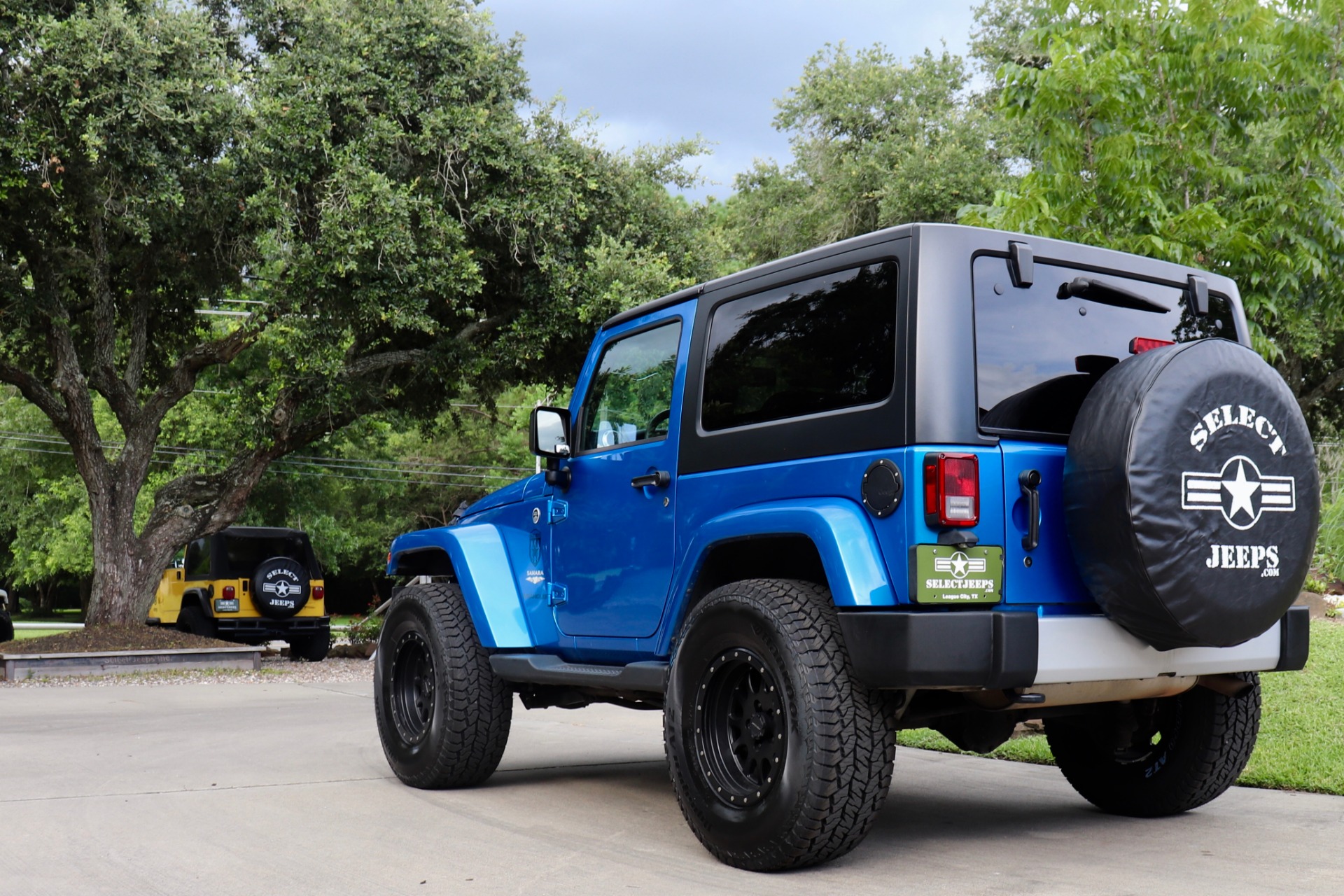 Used-2015-Jeep-Wrangler-Sahara