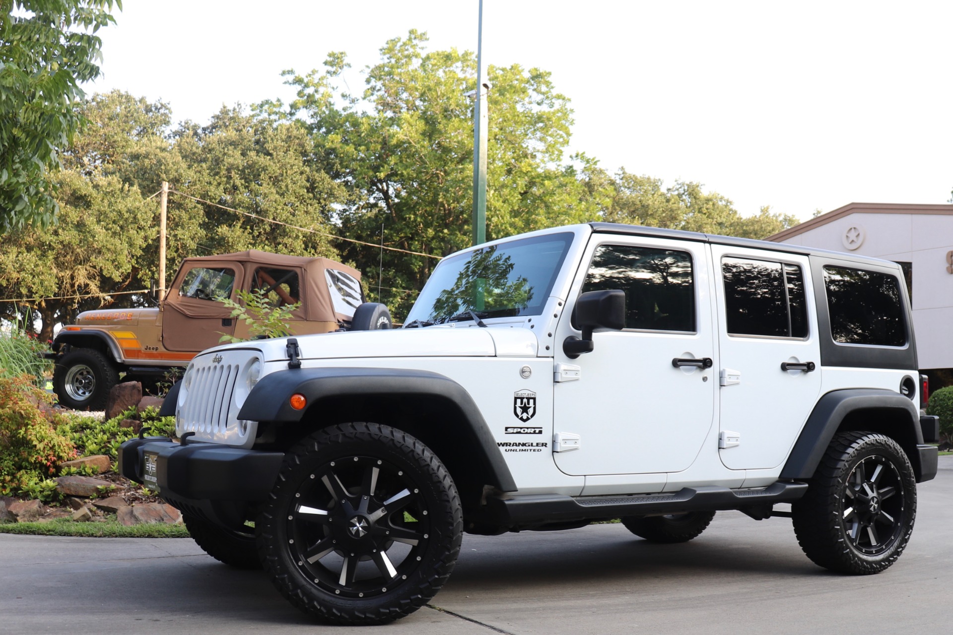 Used-2015-Jeep-Wrangler-Unlimited-Sport