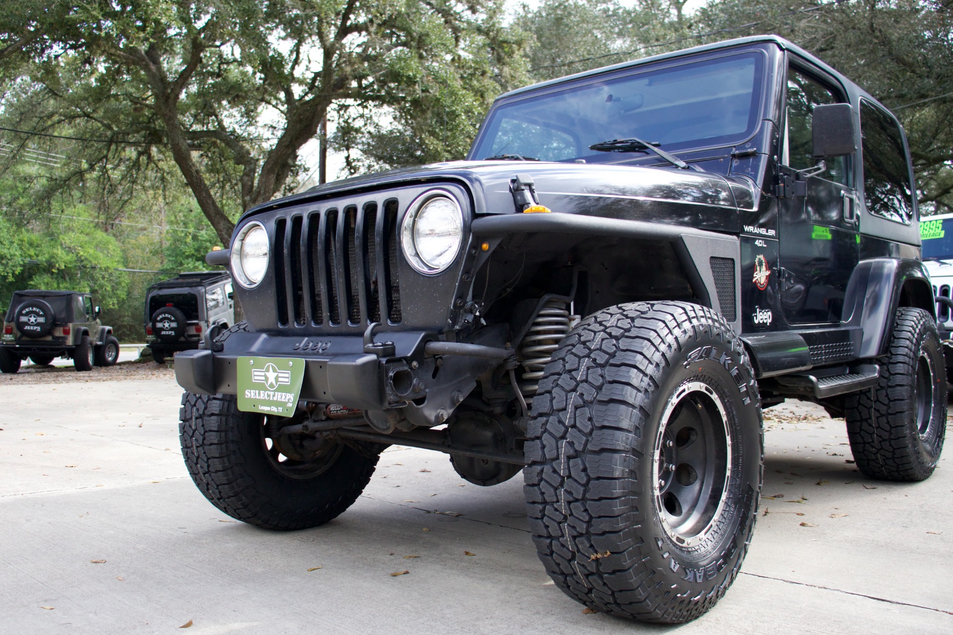 Used-2000-Jeep-Wrangler-Sahara