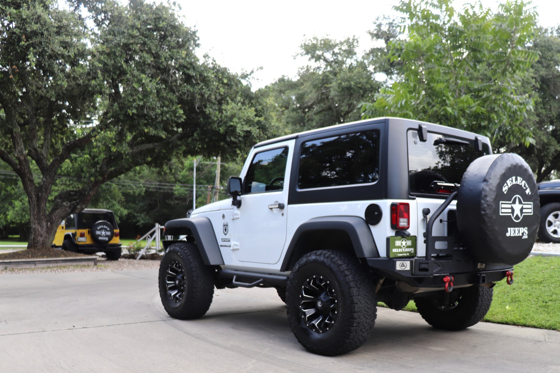 Used-2017-Jeep-Wrangler-Sport