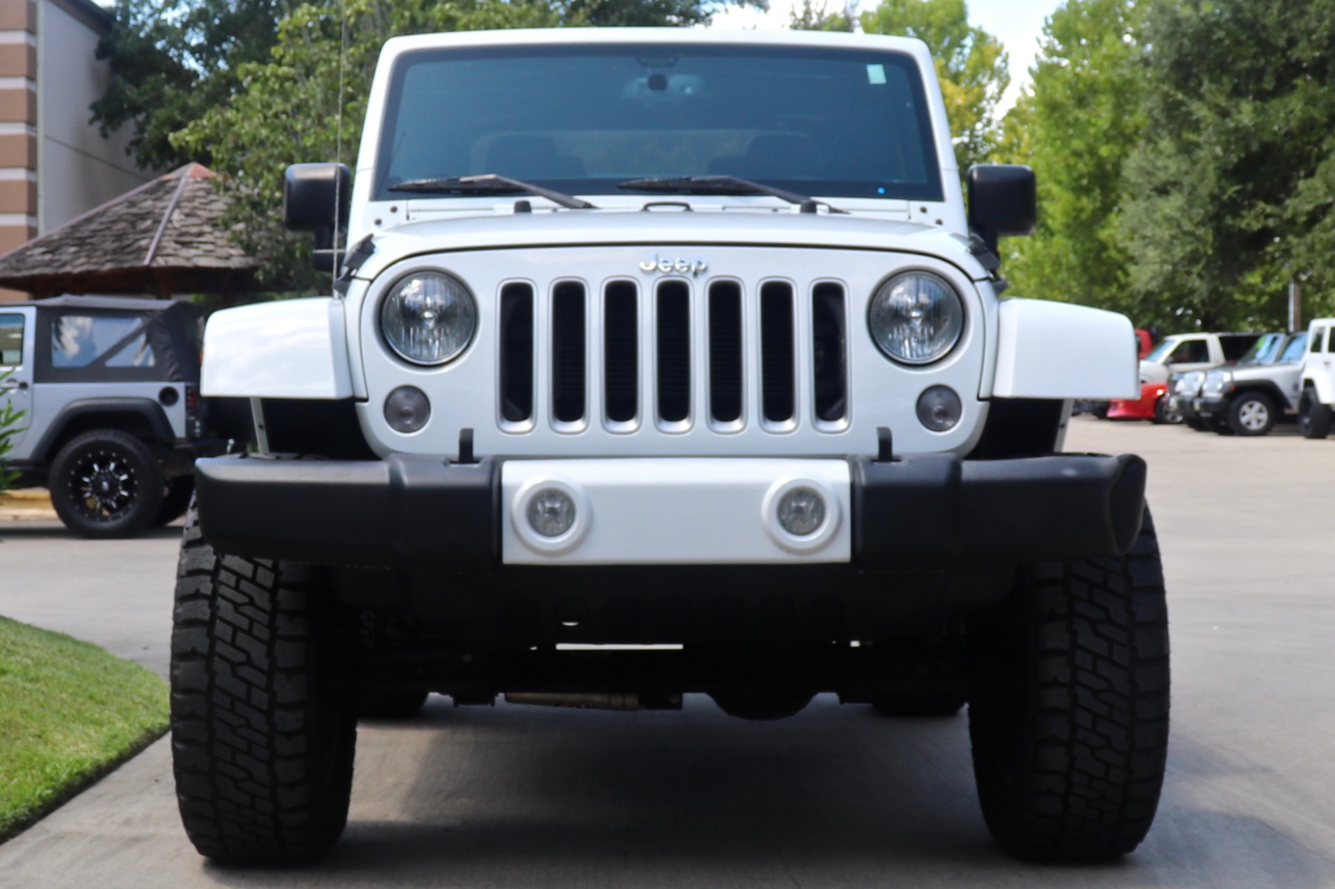 Used-2016-Jeep-Wrangler-Sahara