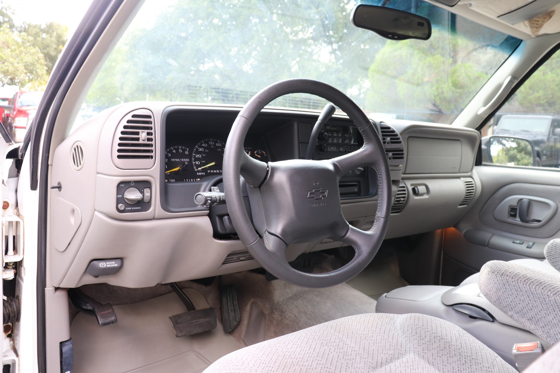 Used-1999-Chevrolet-Tahoe