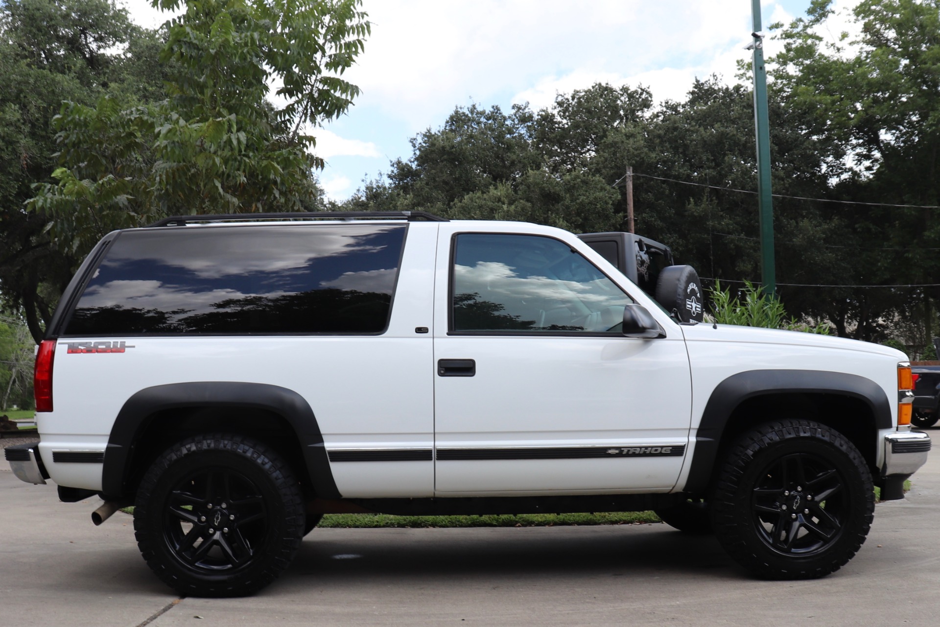 Used-1999-Chevrolet-Tahoe