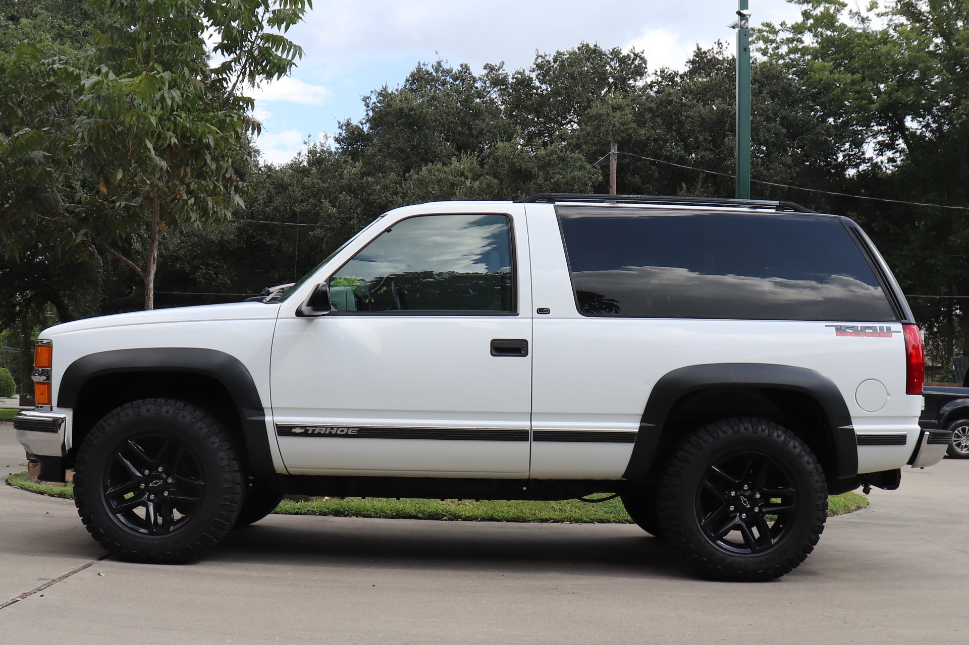 Used-1999-Chevrolet-Tahoe