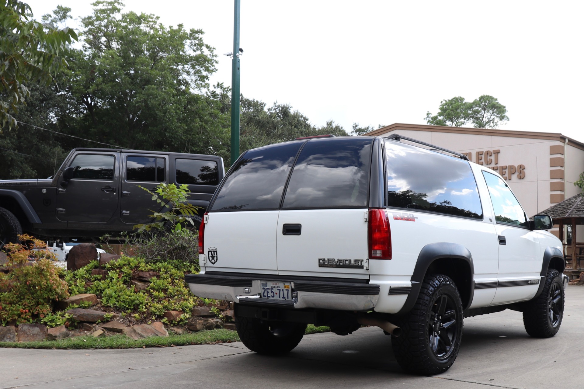 Used-1999-Chevrolet-Tahoe