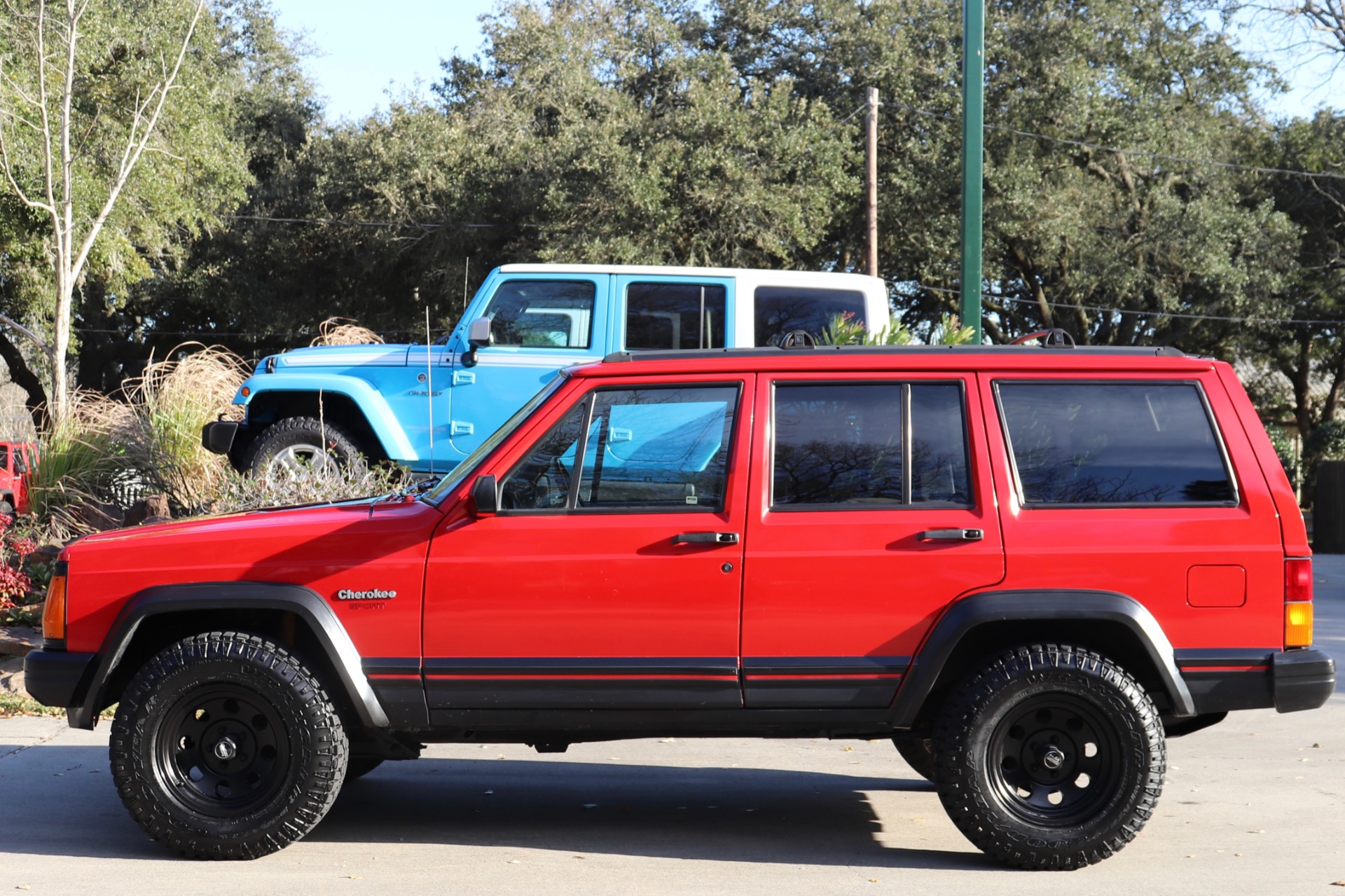 Used-1996-Jeep-Cherokee-Sport