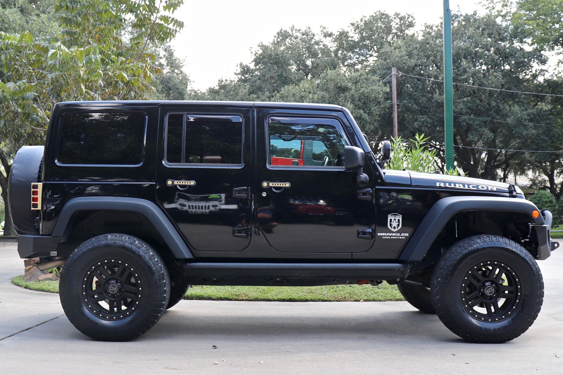 Used-2015-Jeep-Wrangler-Unlimited-Rubicon