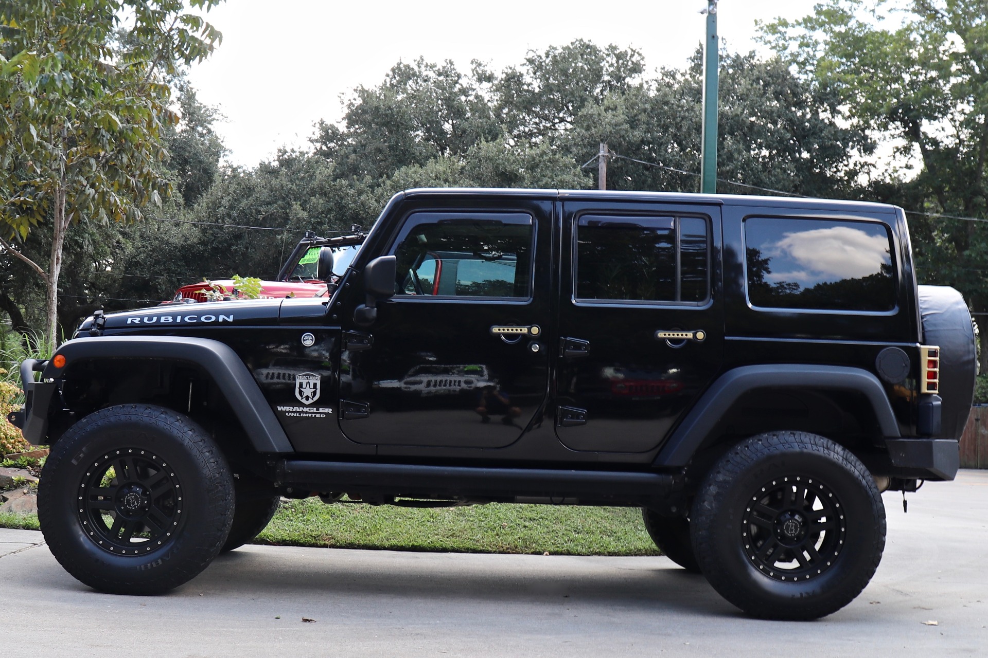 Used-2015-Jeep-Wrangler-Unlimited-Rubicon