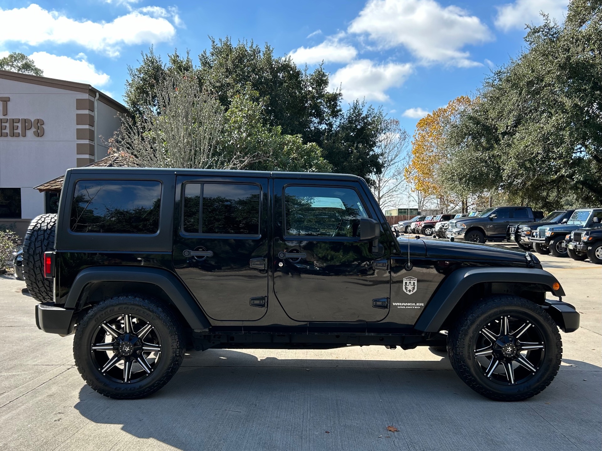 Used-2016-Jeep-Wrangler-Unlimited-Sport-S