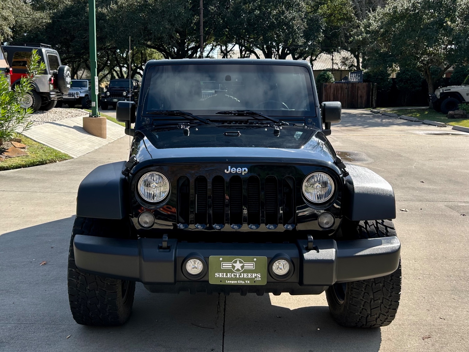 Used-2016-Jeep-Wrangler-Unlimited-Sport-S