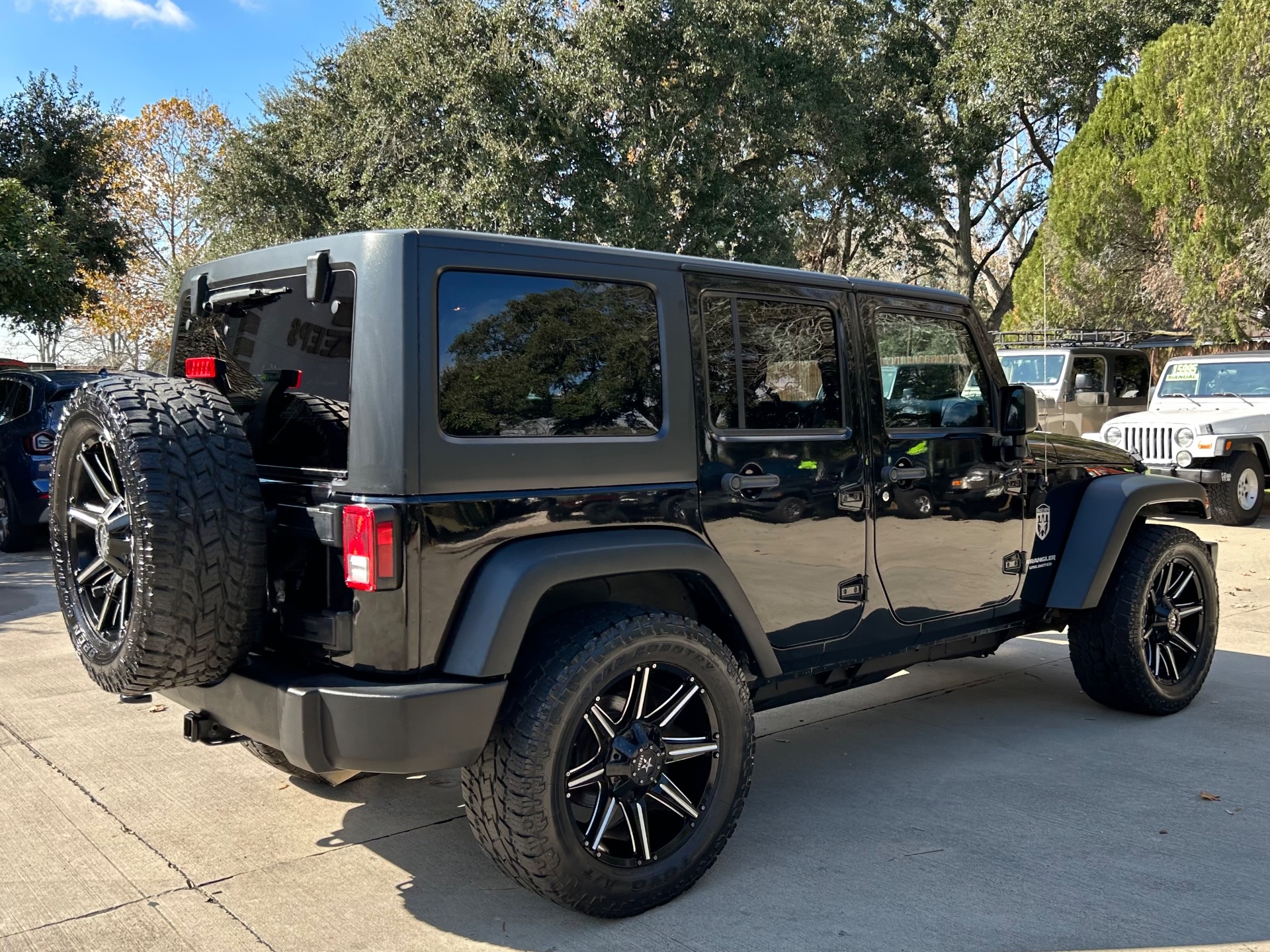 Used-2016-Jeep-Wrangler-Unlimited-Sport-S