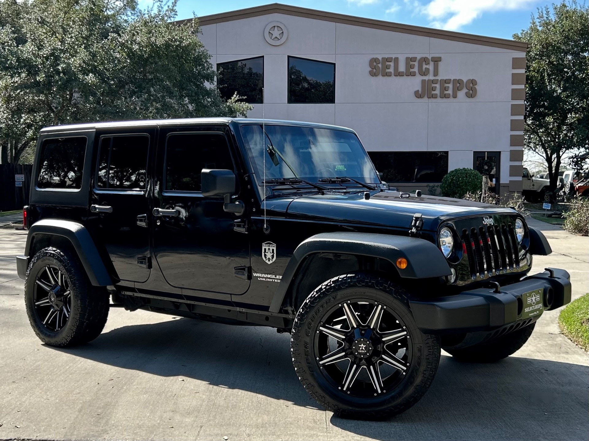 Used-2016-Jeep-Wrangler-Unlimited-Sport-S