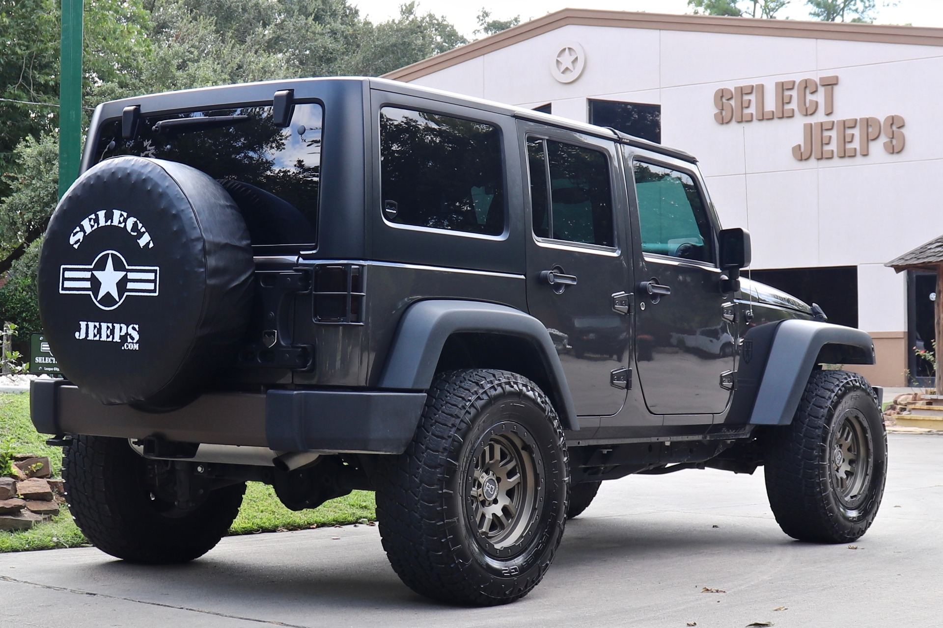 Used-2017-Jeep-Wrangler-Unlimited-Big-Bear