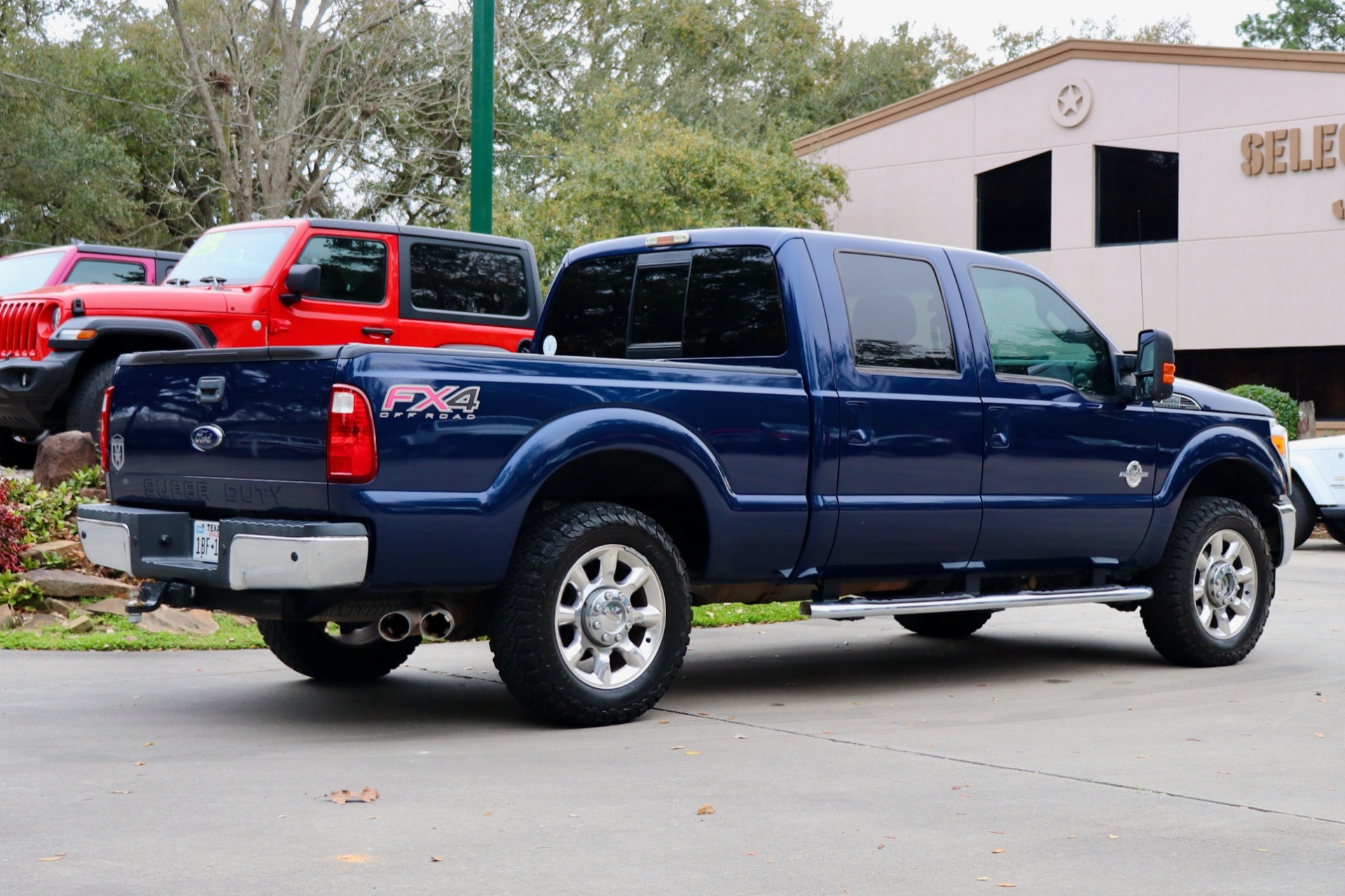 Used-2012-Ford-F-250-Super-Duty-Lariat