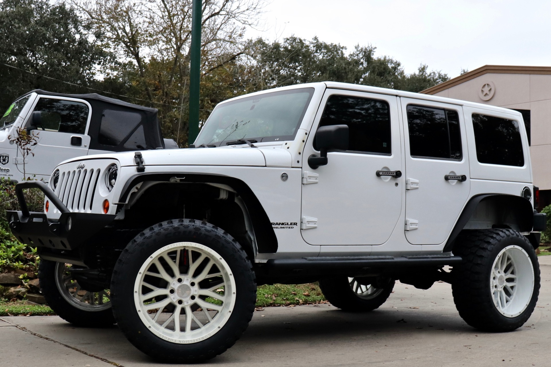 Used-2012-Jeep-Wrangler-Unlimited-Rubicon